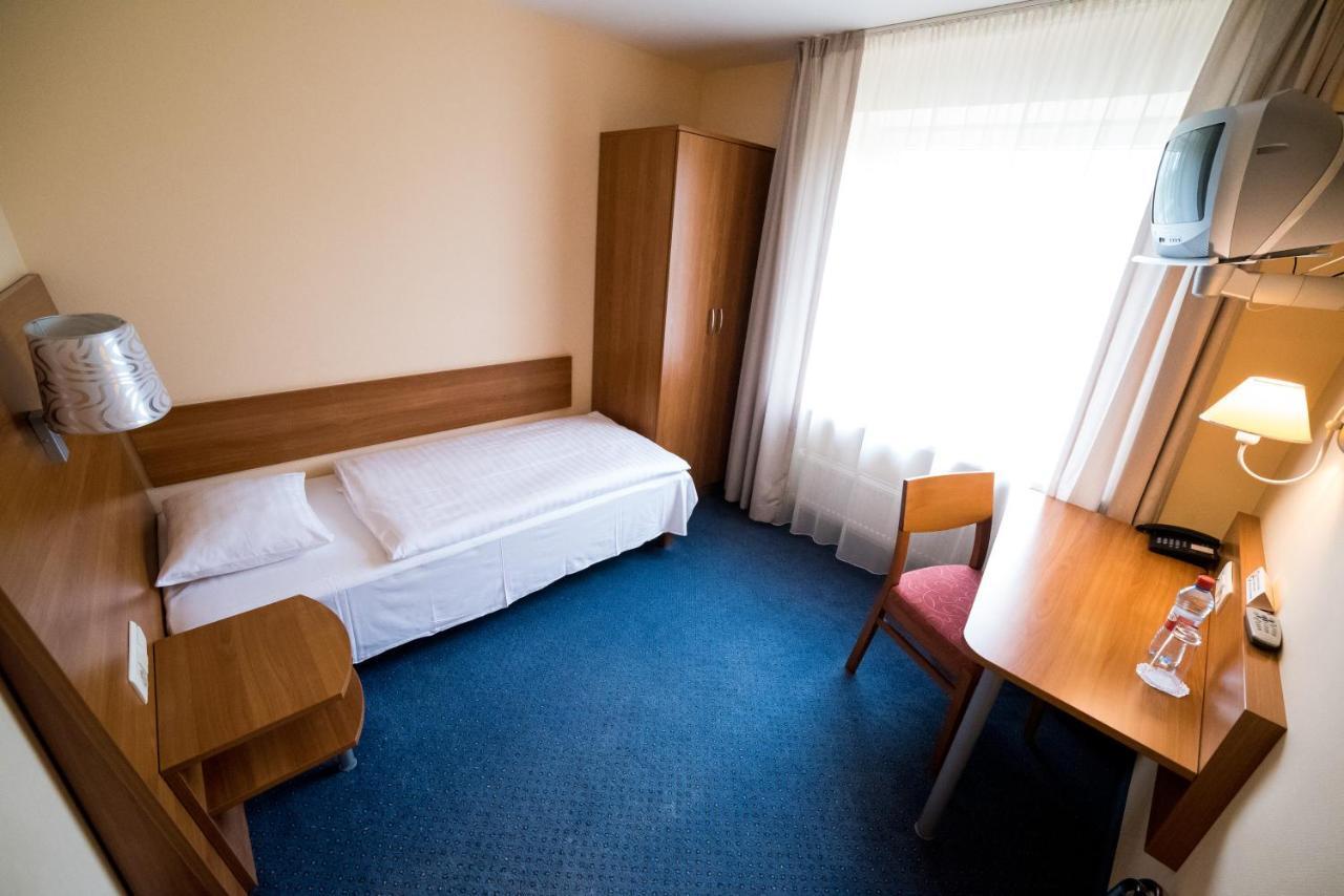 Hotel Tigra Priekuļi Exterior foto